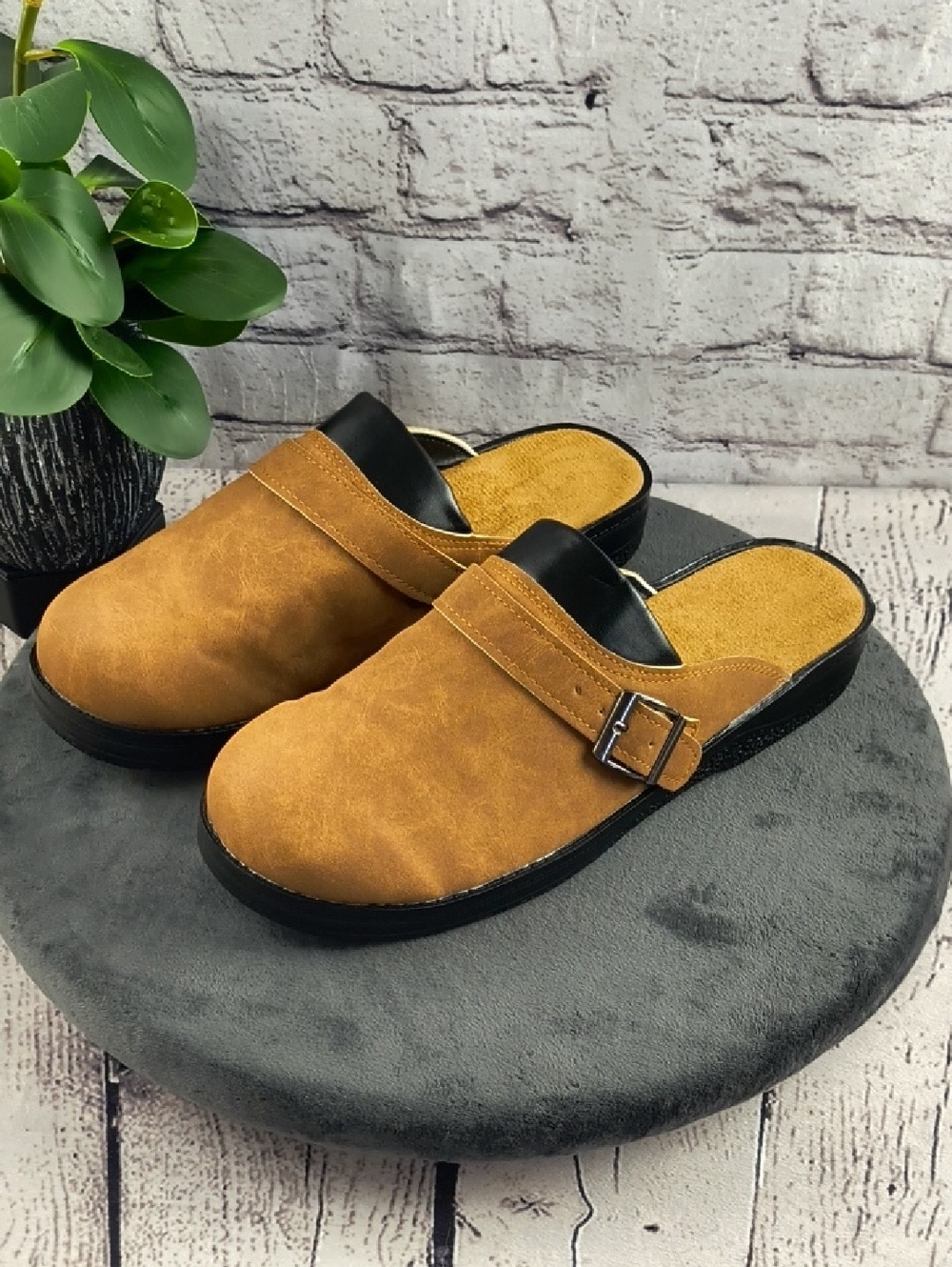 Casual Mule Clogs in Cognac Brown